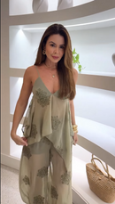Conjunto Verde Oliva Chiffon Blusa Assimétrica e Calça - Verde Oliva