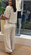 Conjunto Renda Bege Blusa Cropped e Calça Pantalona - Bege
