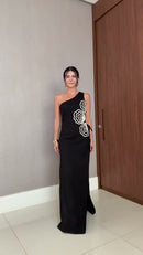 Vestido Longo Preto com Flores Bordadas - Preto