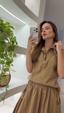 Conjunto Bege Safari Colete Zíper e Saia Midi Franzida - Bege Safari
