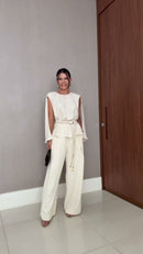 Conjunto Off-White Blusa Manga Morcego Franzida e Calça Pantalona - Off-White