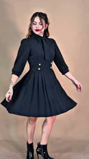 Vestido Risca de Giz com Gravatinha - Preto Risca de Giz