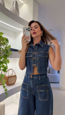 Conjunto Jeans Escuro Colete com Bolsos e Calça Pantalona Cargo - Jeans Azul Escuro