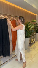 Vestido Midi de Renda Sem Mangas