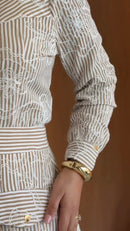 Conjunto Saia Midi Listrado Bordado - Bege Listrado