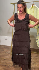 Vestido Marrom Chocolate Sem Alças Saia Tiered com Franjas Desfiadas - Marrom Chocolate