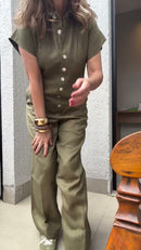 Macacão 100% Linho Verde Oliva Manga Curta e Calça Pantalona - Verde Oliva