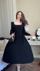 Vestido Midi Poá Manga Bufante - Preto